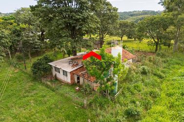 Ch&aacute;cara &agrave; venda - Saida para Guaira