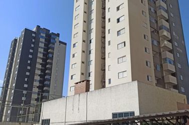Apartamento para alugar - 84m&sup2; - Jardim Aratimbo