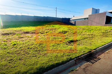 Terreno &agrave; venda - 299m&sup2; - Zona III