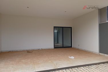 Casa &agrave; venda - 120m&sup2; - Jardim Porto Seguro
