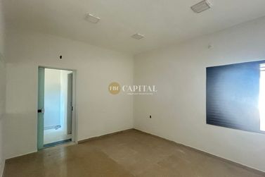 Casa para alugar - 337m&sup2; - Zona I