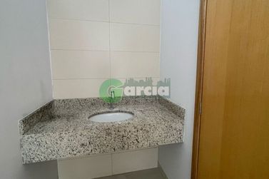 Sal&atilde;o Comercial para alugar - Zona VI