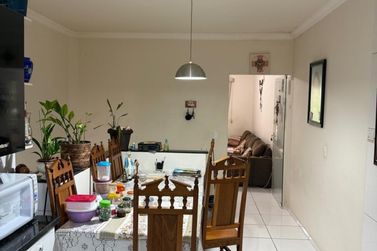 Casa &agrave; venda - 250m&sup2; - ZONA I