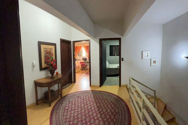 Sobrado para alugar - 241m&sup2; - Zona 1 A