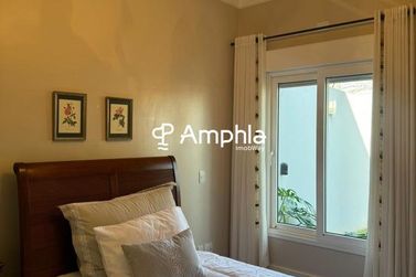 Casa &agrave; venda - 355m&sup2; - Centro