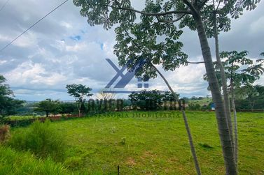 Ch&aacute;cara &agrave; venda - 5m&sup2; - Pr&oacute;ximo da F&aacute;brica Guri Sorvetes e da UEM Universidade