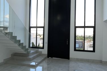 Sobrado &agrave; venda - 360m&sup2; - Condom&iacute;nio Royal Garden