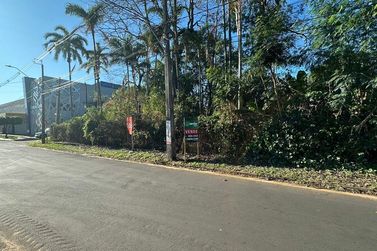 Terreno &agrave; venda - 176m&sup2; - GERA&Ccedil;&Atilde;O CIMA