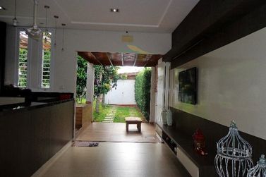 Casa &agrave; venda - 268m&sup2; - JARDIM FLAMBOYANT