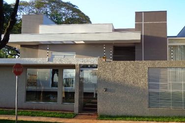 Casa &agrave; venda - 150m&sup2; - Zona 2