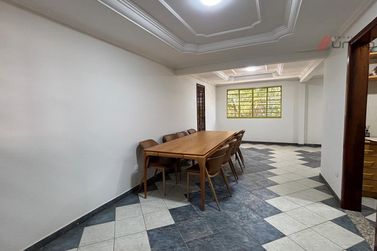Casa para alugar - 363m&sup2; - Zona IV