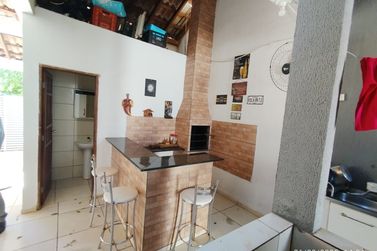 Casa &agrave; venda - 100m&sup2; - Zona VI