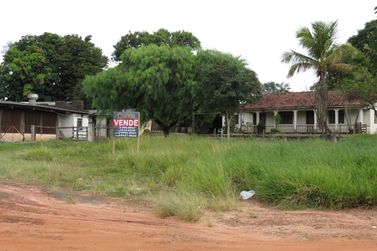Terreno &agrave; venda - 3000m&sup2; - Centro
