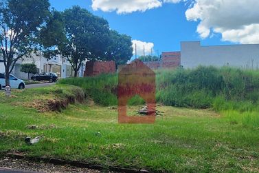 Terreno &agrave; venda - 179m&sup2; - Jardim S&atilde;o Francisco