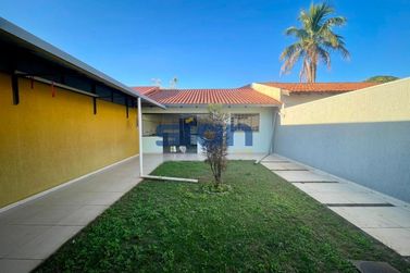 Casa &agrave; venda - 245m&sup2; - Zona II