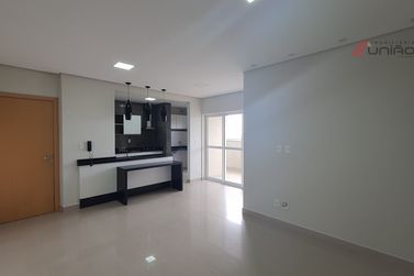 Apartamento &agrave; venda - 86m&sup2; - Zona I-a