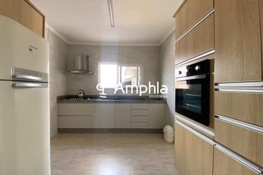 Casa &agrave; venda - 230m&sup2; - Neva