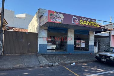 Sal&atilde;o Comercial &agrave; venda - 200m&sup2; - ZONA IV