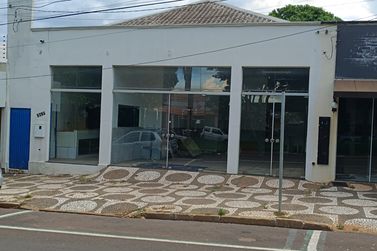 Sal&atilde;o Comercial para alugar - 100m&sup2; - Zona I