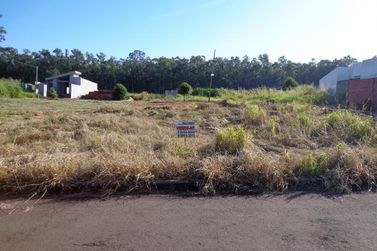 Terreno &agrave; venda - 255m&sup2; - Parque Viena