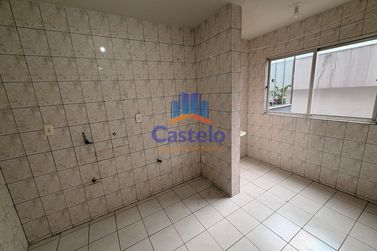Apartamento para alugar - 100m&sup2; - ZONA II