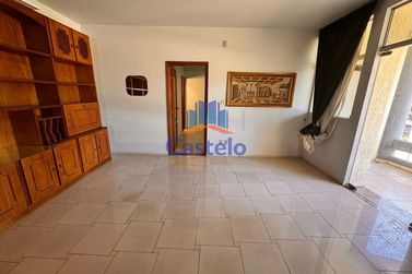 Casa para alugar - 310m&sup2; - ZONA II