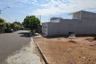 Terreno &agrave; venda - 228m&sup2; - Jardim Est&acirc;ncia