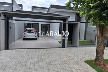 Casa &agrave; venda - 128m&sup2; - Jardim Cima