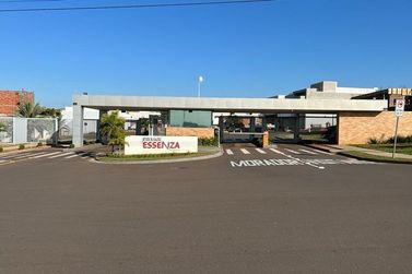 Terreno &agrave; venda - 240m&sup2; - .