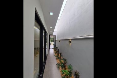 Casa &agrave; venda - 250m&sup2; - Conjunto Residencial Portal das &Aacute;guas