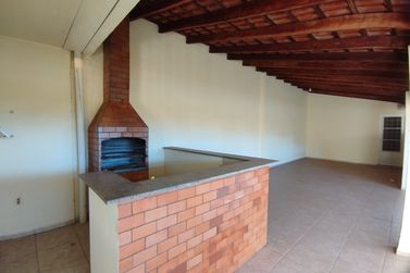 Casa &agrave; venda - 255m&sup2; - ZONA VI