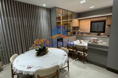 Casa &agrave; venda - 260m&sup2; - ZONA VII