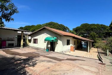 Casa &agrave; venda - 525m&sup2; - Zona V