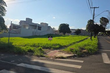 Terreno &agrave; venda - 343m&sup2; - Parque Alphaville