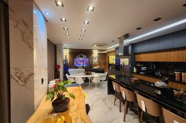 Casa &agrave; venda - 273m&sup2; - Condom&iacute;nio Royal Garden