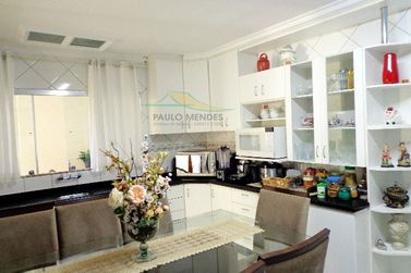 Sobrado &agrave; venda - 356m&sup2; - Zona 2