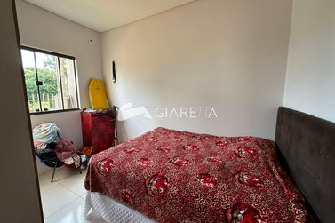 Casa &agrave; venda - 50m&sup2; - JARDIM PINHEIRINHO