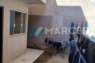 Casa &agrave; venda - 62m&sup2; - Jardim Das Gar&ccedil;as