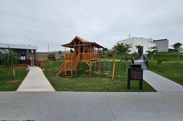 Terreno &agrave; venda - 308m&sup2; - Paysage Unique Condom&iacute;nio