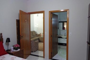 Casa &agrave; venda - 105m&sup2; - Jardim Cima