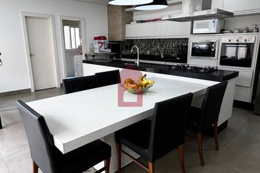 Sobrado &agrave; venda - 257m&sup2; - Residencial Ecoville