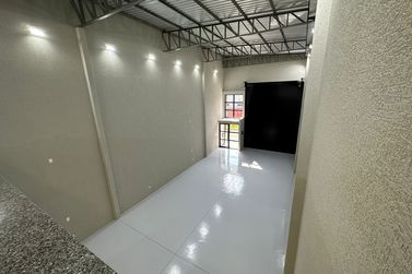 Sal&atilde;o Comercial para alugar - 300m&sup2; - Parque Interlagos