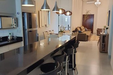 Casa &agrave; venda - 144m&sup2; - Parque Residencial Interlagos