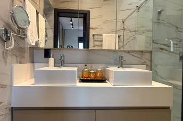 Casa &agrave; venda - 253m&sup2; - Paysage Essenza Condom&iacute;nio