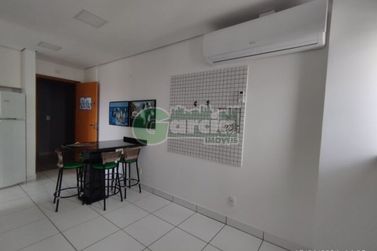 Apartamento &agrave; venda - 67m&sup2; - Zona III