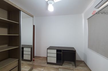 Casa &agrave; venda - 128m&sup2; - Jardim Santa Clara