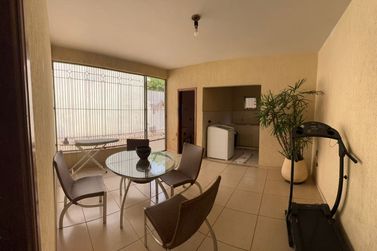 Casa para alugar - 241m&sup2; - Zona 1 A