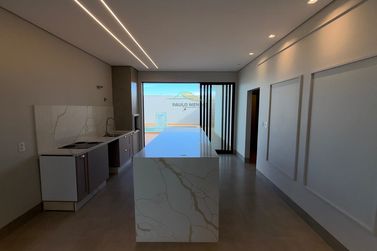 Casa &agrave; venda - 195m&sup2; - Parque Interlagos