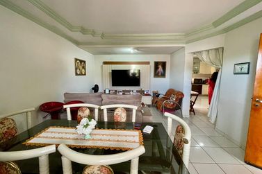 Casa &agrave; venda - 123m&sup2; - ZONA V