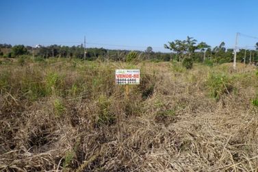 Terreno &agrave; venda - 253m&sup2; - Parque Viena